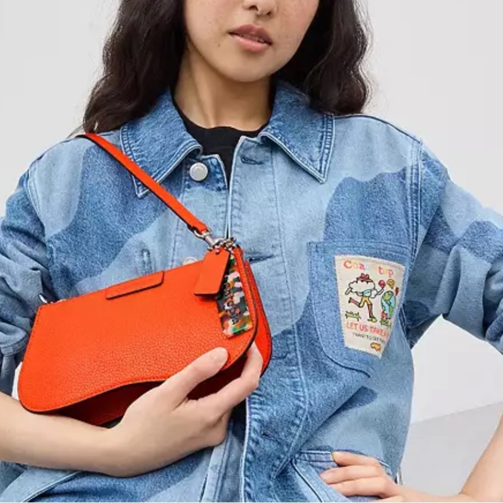 Authentic CoachTopia Orange Leather zip curved Shoulder Bag - Picture 3 of 15